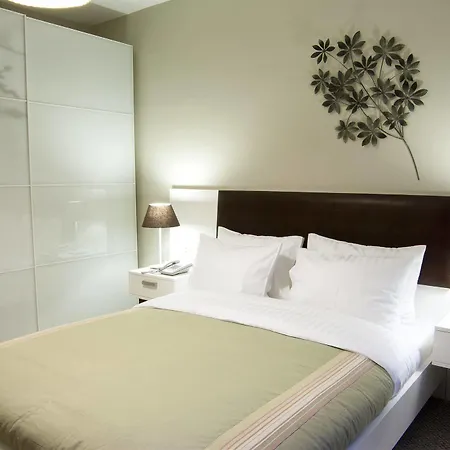 116 Aparthotel 4*